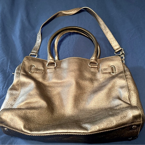 Michael Kors Silver Leather Bag - Picture 5 of 7